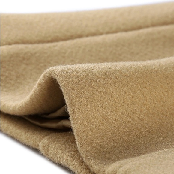 Elegant Tan Double-Breasted Women's Coat - Picture 4 of 5